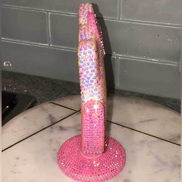 ✨NWT✨ Hello Kitty Crystal Sparkle Bedazzled Table Top Stand Mirror - Picture 3 of 11
